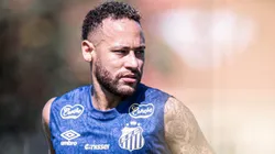 Neymar em trenio no CT Rei Pelé
