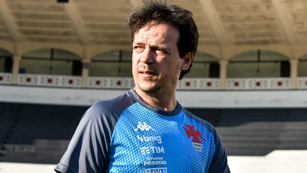 Fernando Diniz teve passagem ruim pelo Vasco na Série B – Foto: Thiago Ribeiro/AGIF