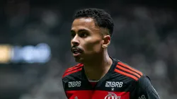 Allan durante partida pelo Brasileirão Betano - Foto: Fernando Moreno/AGIF