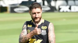 Santos contratou Zé Rafael no início do ano - Foto: Marcello Zambrana/AGIF.