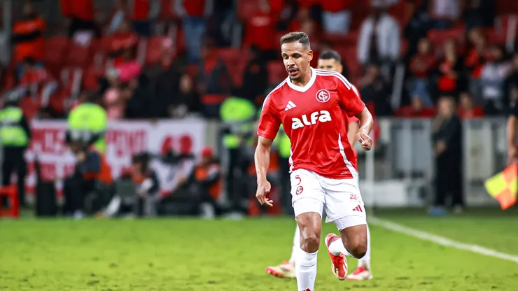 Fernando jogador do Internacional durante partida contra o Maracanã no estadio Beira-Rio pelo campeonato Copa Do Brasil 2025. Foto: Maxi Franzoi/AGIF