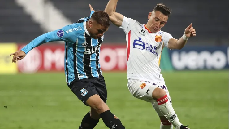 Mesmo com uma atuação fraca, Grêmio está perto se classificar à próxima fase (Photo by Raul Sifuentes)