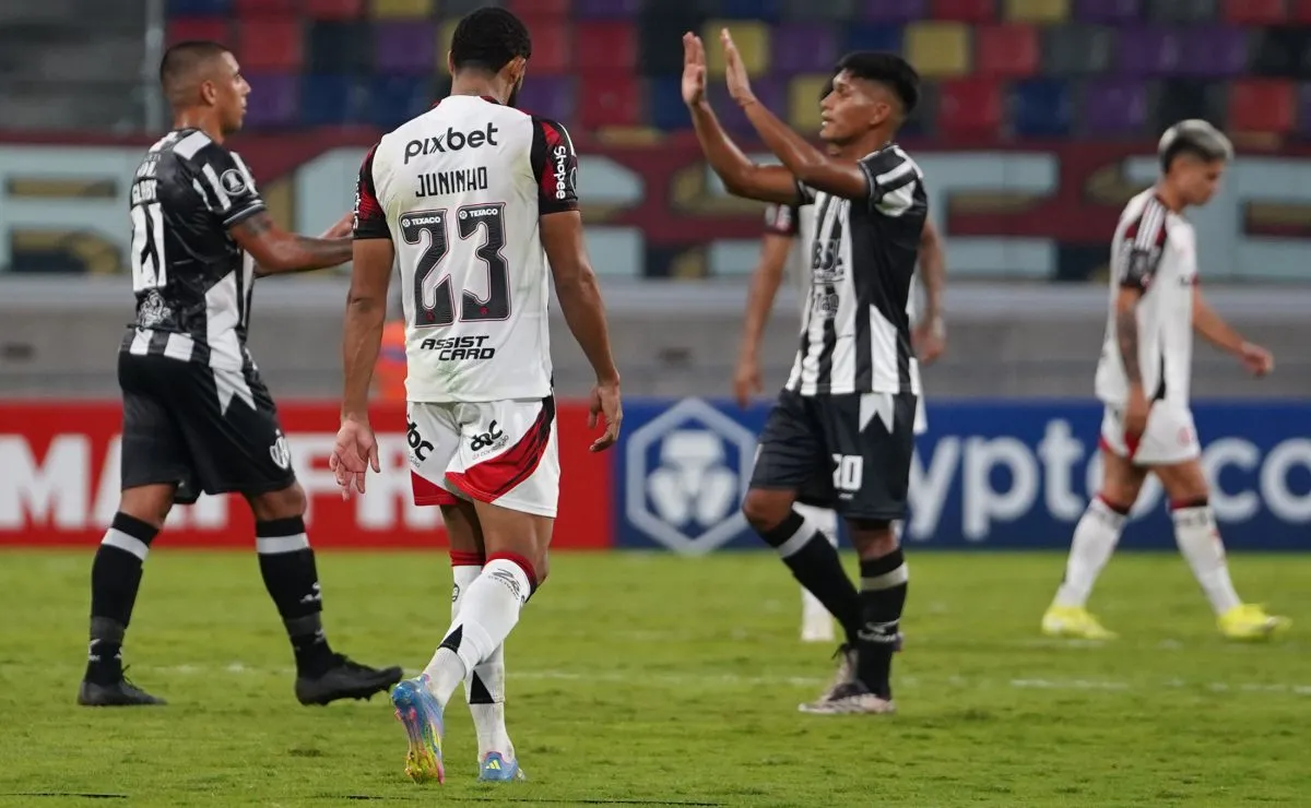 Flamengo leva empate e fica em situação difícil na Libertadores