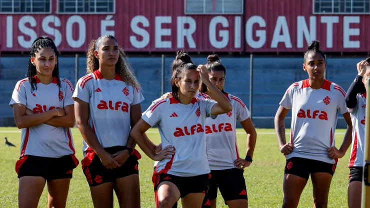 Jogadoras do Internacional se preparam para enfrentar o Juventude - Foto: Lara Vantzen | Internacional