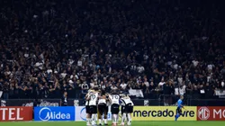 jogadores do Corinthians durante partida contra o America de Cali no estádio Arena Corinthians pelo campeonato Copa Sul-americana 2025. Foto: Marcello Zambrana/AGIF