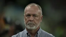 - Mano Menezes, treinador gremista