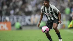 RJ - RIO DE JANEIRO - 18/10/2024 - BRASILEIRO A 2024, BOTAFOGO X CRICIUMA - Cuiabano jogador do Botafogo durante partida contra o Criciuma no estadio Maracana pelo campeonato Brasileiro A 2024. Foto: Thiago Ribeiro/AGIF