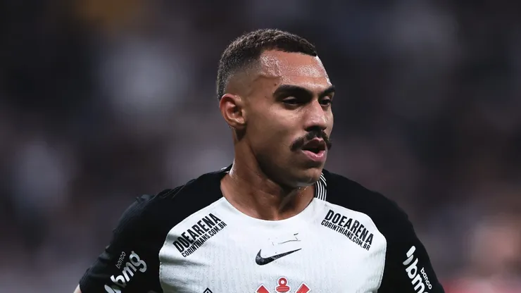 Matheuzinho, lateral-direito do Corinthians