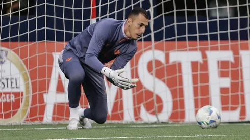 O goleiro Vitor Eudes fez boas defesas na partida. Foto: Lucas Merçon/Fluminense FC