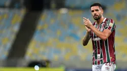 RJ - RIO DE JANEIRO - 16/05/2024 - COPA LIBERTADORES 2024, FLUMINENSE X CERRO PORTENO - Renato Augusto jogador do Fluminense comemora vitoria ao final da partida contra o Cerro Porteno no estadio Maracana pelo campeonato Copa Libertadores 2024. Foto: Thiago Ribeiro/AGIF