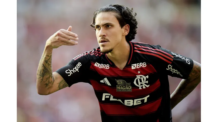 Pedro, do Flamengo, é um dos 6 nomes do Flamengo na pré-lista de Ancelotti para a Seleção Brasileira. Foto: Alexandre Loureiro/AGIF