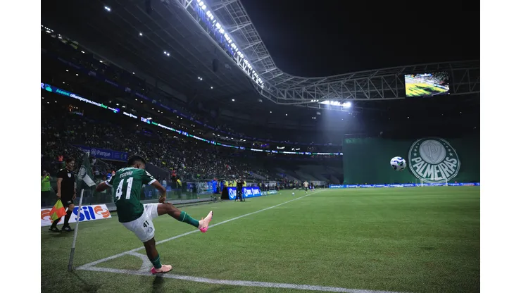 Estevão jogador do Palmeiras durante partida contra o Bahia no estádio Arena Allianz Parque pelo campeonato Brasileiro A 2025. Foto: Ettore Chiereguini/AGIF