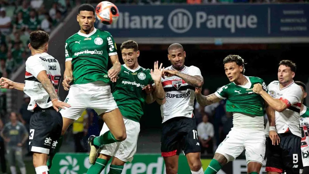 Palmeiras recebe o São Paulo