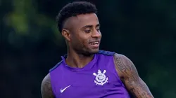 Diego Palacios tem grandes chances de sair.