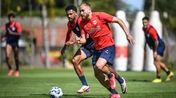 Isidro Pitta e companheiros de elenco durante último treinamento no CPD antes da viagem para Porto Alegre