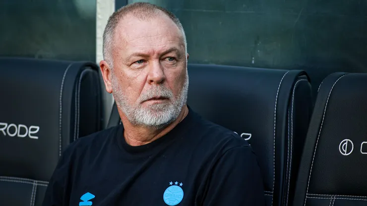 Mano Menezes busca segundo triunfo seguido no Grêmio pelo Brasileirão Betano - Foto: Maxi Franzoi/AGIF