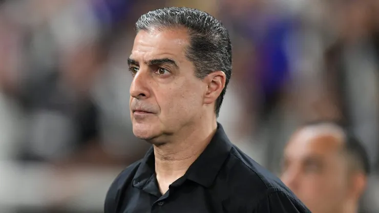 Renato Paiva técnico do Botafogo durante partida contra o Capital no estádio Engenhão pelo campeonato Copa Do Brasil 2025.