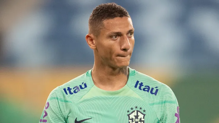 Richarlison durante treino da Seleção Brasileira. Foto: Gil Gomes/AGIF.