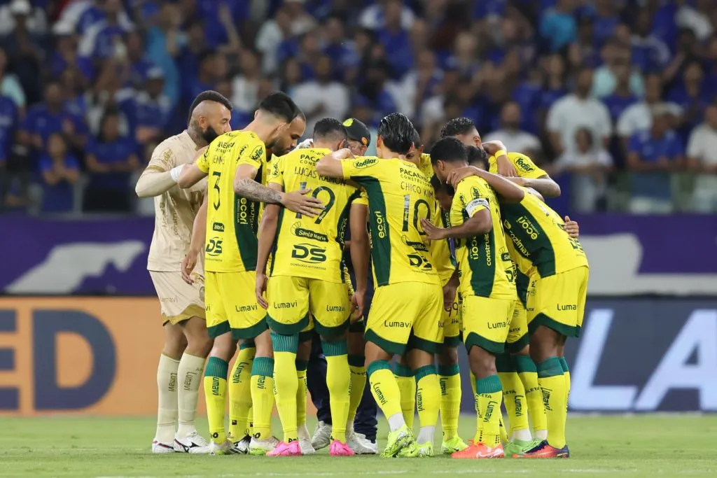 Equipe do Mirassol em partida pelo Campeonato Brasileiro A 2025. Foto: Gilson Lobo/AGIF