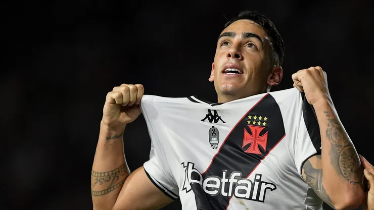 Puma Rodríguez ainda não renovou com o Vasco. Foto: Thiago Ribeiro/AGIF
