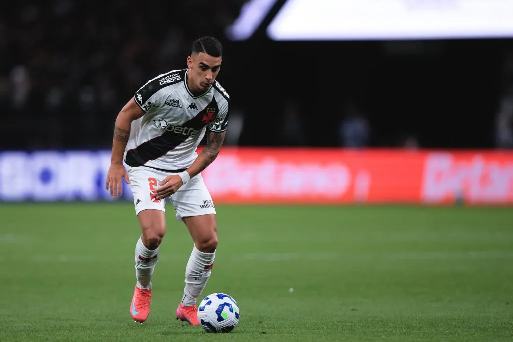 Puma Rodríguez em ação pelo Vasco. Foto: Ettore Chiereguini/AGIF