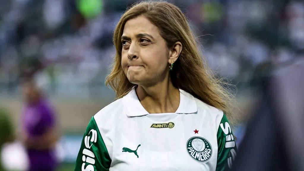 Leila Pereira, presidente do Palmeiras antes da partida contra o Corinthians na Arena Barueri pelo campeonato Brasileiro A 2025. Foto: Fabio Giannelli/AGIF
