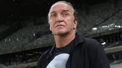 Cuca acompanhando a equipe do Atlético-MG - Foto: Gilson Lobo/AGIF