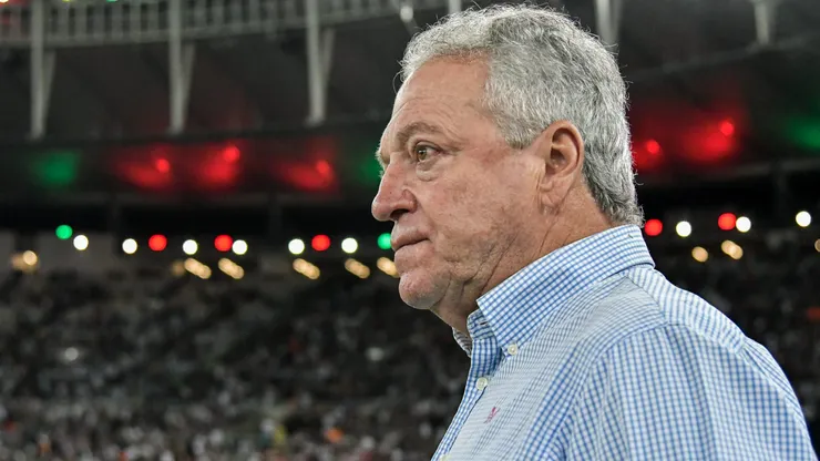Abel Braga técnico do Fluminense durante partida contra o Internacional no estádio Maracanã pelo campeonato Brasileiro A 2022 - Foto: Thiago Ribeiro/AGIF