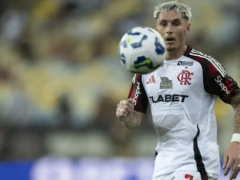 Flamengo esclarece andamento de renovação com Varela