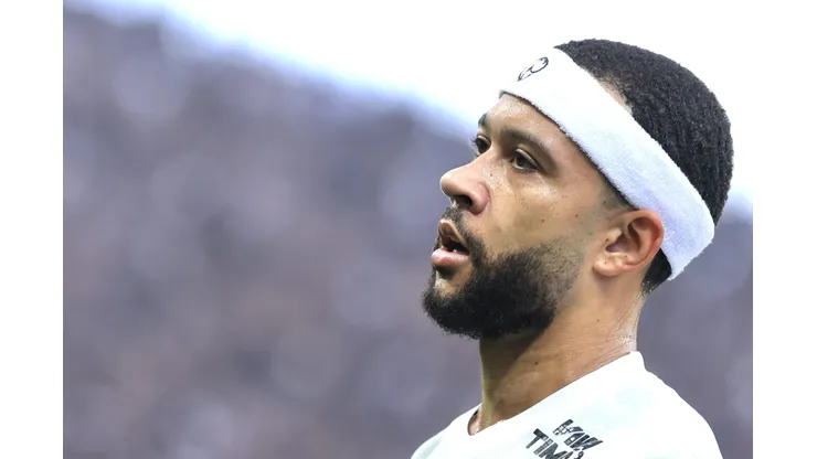 Memphis Depay era o foco total do Corinthians - Foto: Marcello Zambrana/AGIF.