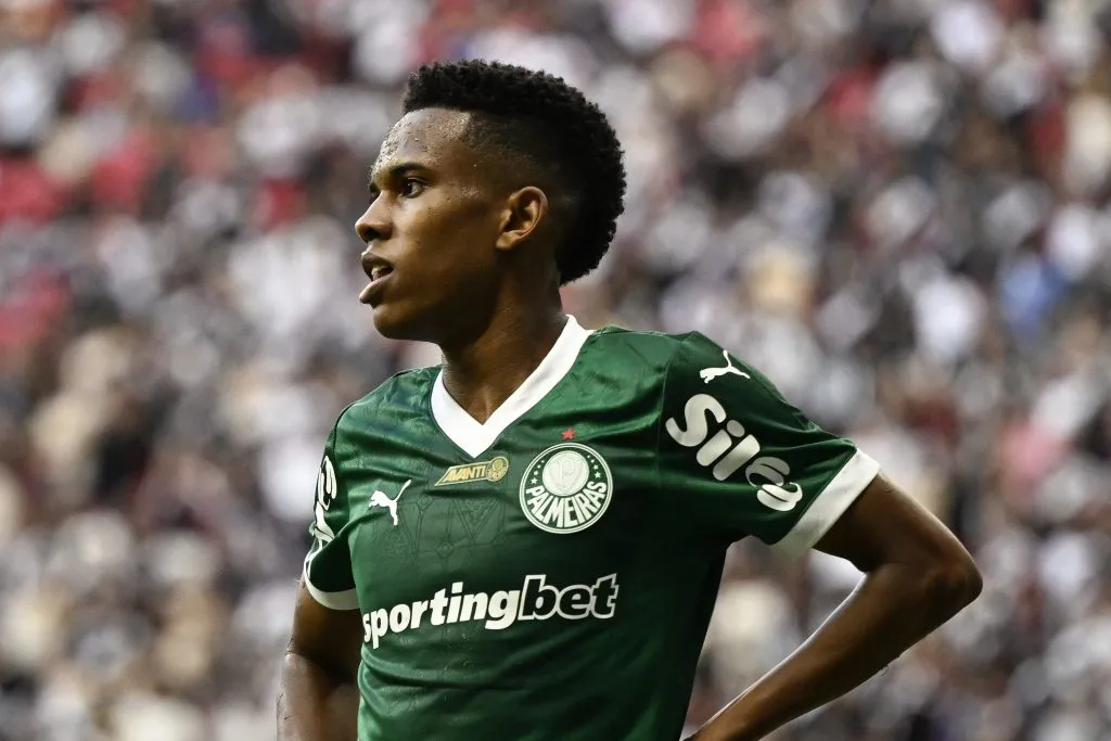 Leila não garante substituto para Estevão no Palmeiras Foto: Mateus Bonomi/AGIF