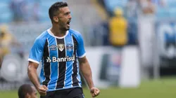 Edílson conquistou títulos com a camisa do Grêmio. Foto: Jeferson Guareze/AGIF.