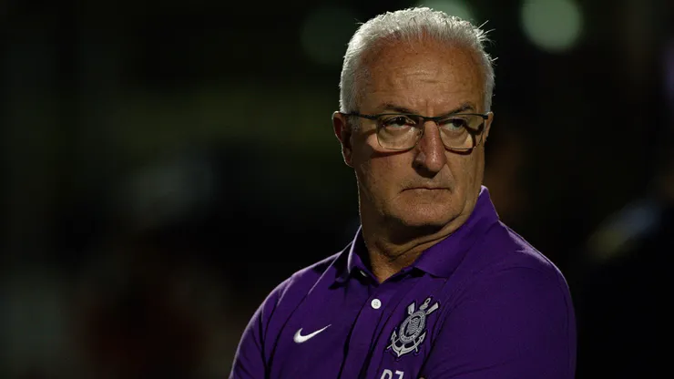 Dorival Jr no comando do Corinthians na partida pelo Brasileirão. Foto: Joisel Amaral/AGIF