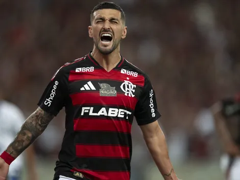 Arrascaeta comemora gol em vitória do Flamengo pelo Brasileirão