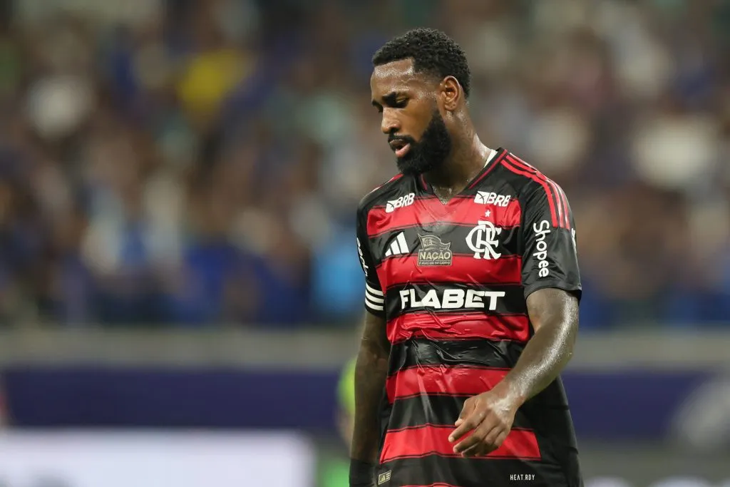 Gerson durante jogo com o Cruzeiro. Foto: Gilson Lobo/AGIF