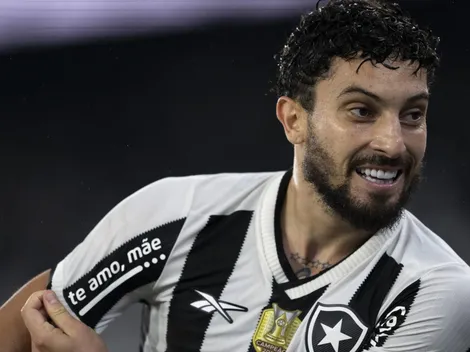 Alex Telles afasta desconfiança com golaço em Botafogo x Inter; veja