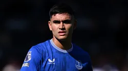 Alcaraz, meia argentino do Flamengo emprestado ao Everton