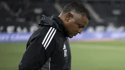 Roger Machado técnico do Internacional durante partida contra o Botafogo - Foto: Jorge Rodrigues/AGIF