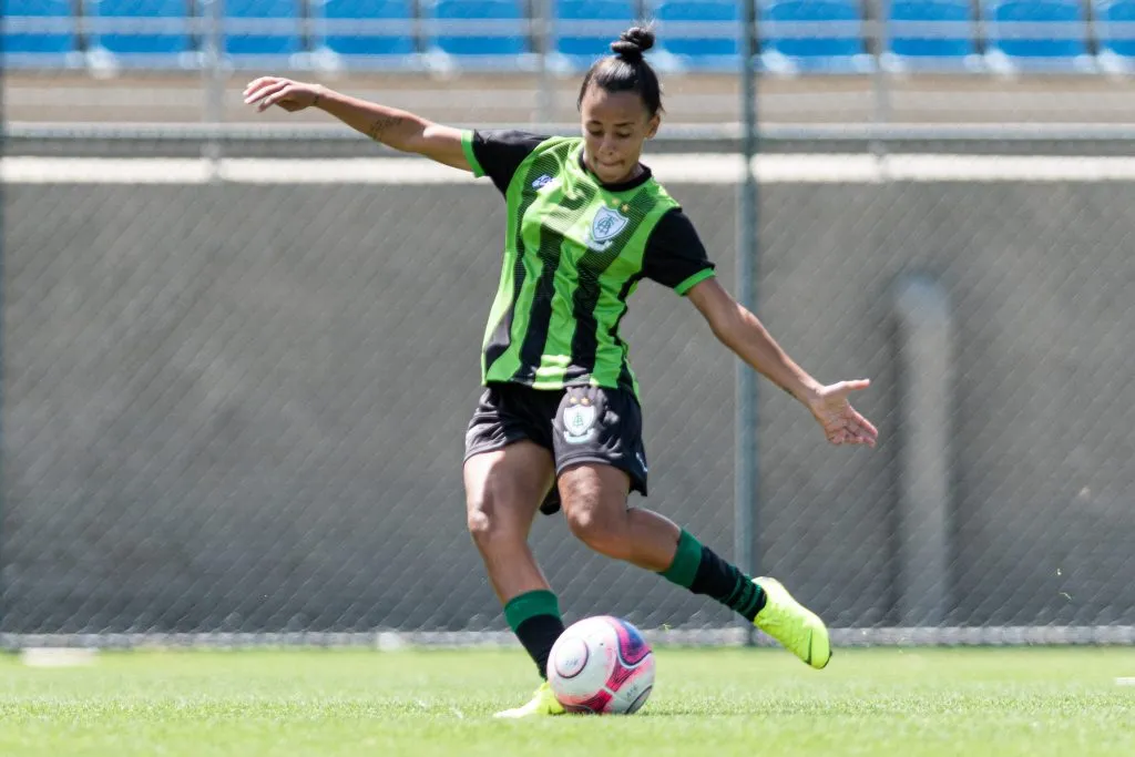 Jogadora América-MG. Foto: Alessandra Torres/AGIF