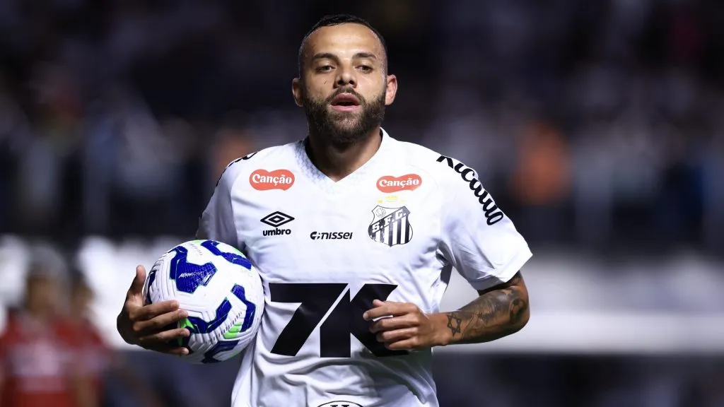 Guilherme foi vaiado  contra o CRB. Foto: Marcello Zambrana/AGIF