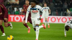 Ademola Lookman pela Atalanta em partida diante da Roma. Foto: Associated Press / Alamy Stock Photo