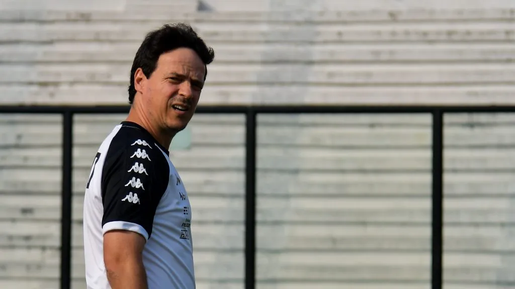 Fernando Diniz, comandante do Gigante da Colina. Foto: Thiago Ribeiro/AGIF.