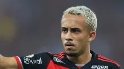Matheus Gonçalves durante partida do Flamengo.