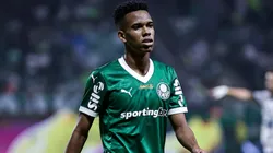 Estevão teve apenas uma assistência em 13 clássicos pelo Palmeiras
