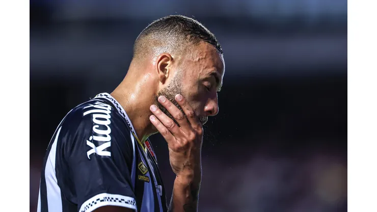 Guilherme não descarta agora saída do Santos e recebe sondagens do exterior
