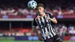 Rollheiser jogador do Santos durante partida contra o Sao Paulo no estadio Morumbi pelo campeonato Brasileiro A 2025. Foto: Fabio Giannelli/AGIF