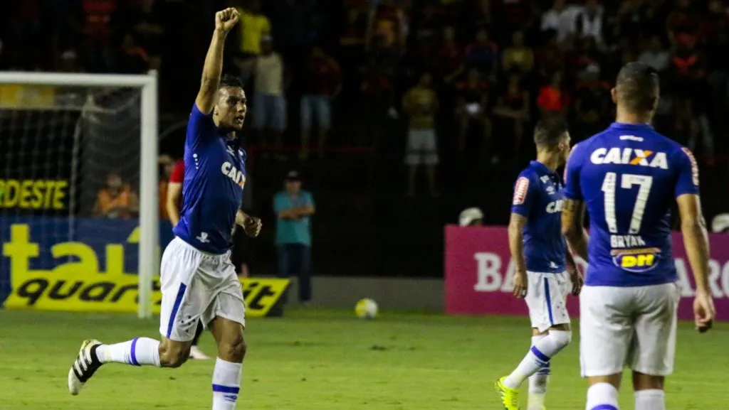 Henrique, ex-Cruzeiro