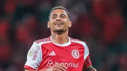 Alan Patrick pelo Internacional em 2025. Foto: Giancarlo Santorum/AGIF