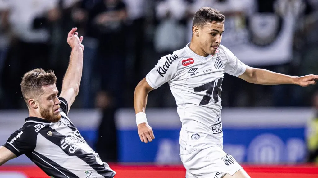 Lance no fim do jogo gerou polêmica. Foto: Raul Baretta/SFC