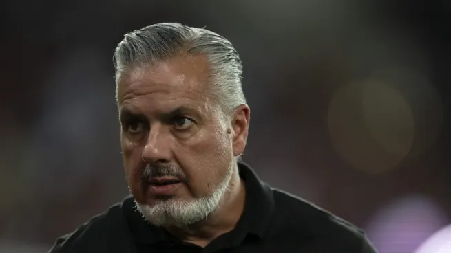 Foto: Jorge Rodrigues/AGIF – José Boto, diretor do Fla, não confirma negociações com Ney Júnior